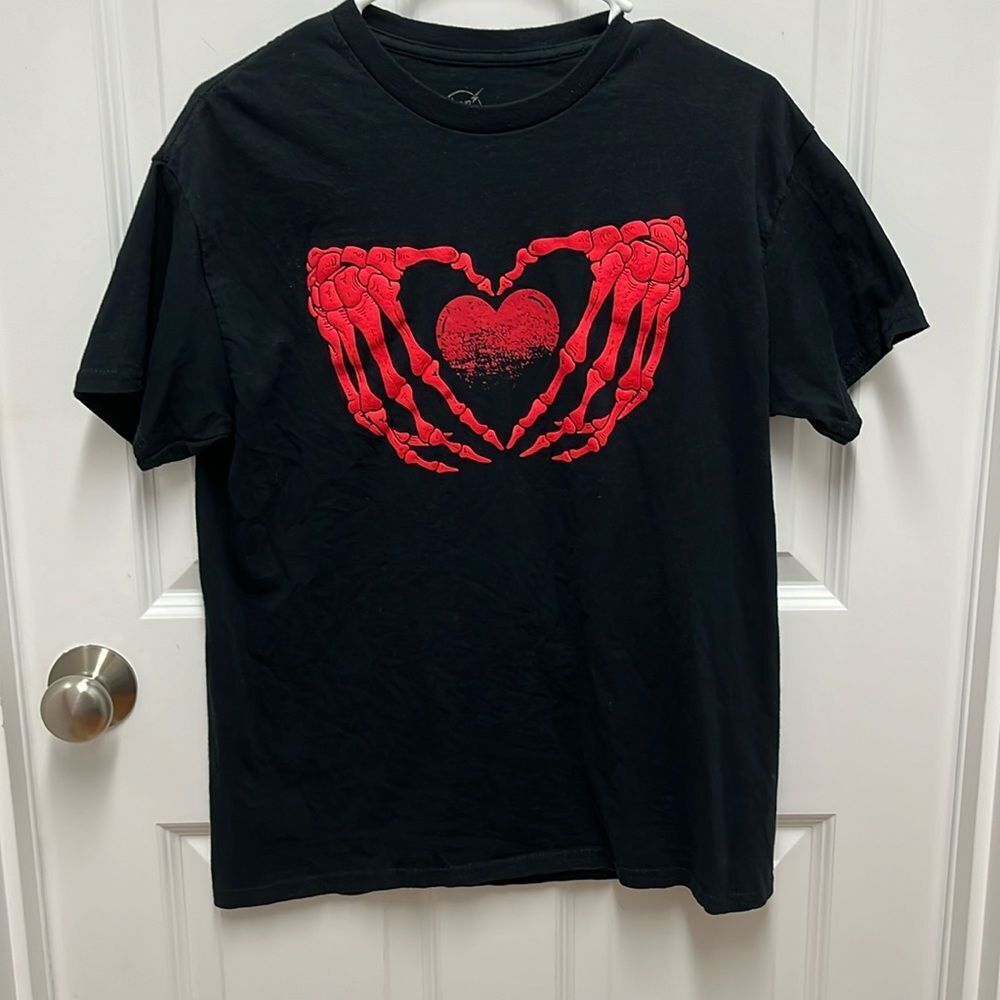 Red Skeleton Heart‎ Vintage Love T-Shirt
